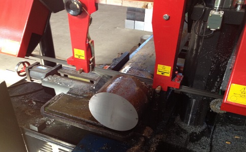 双清卧式带锯床加工时出现明显振荡如何排查？